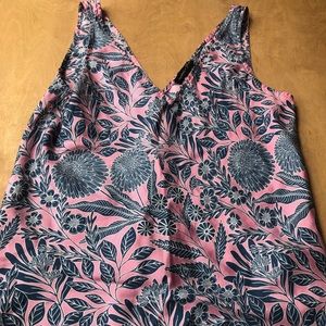 J Crew women’s pink and blue floral top size 4